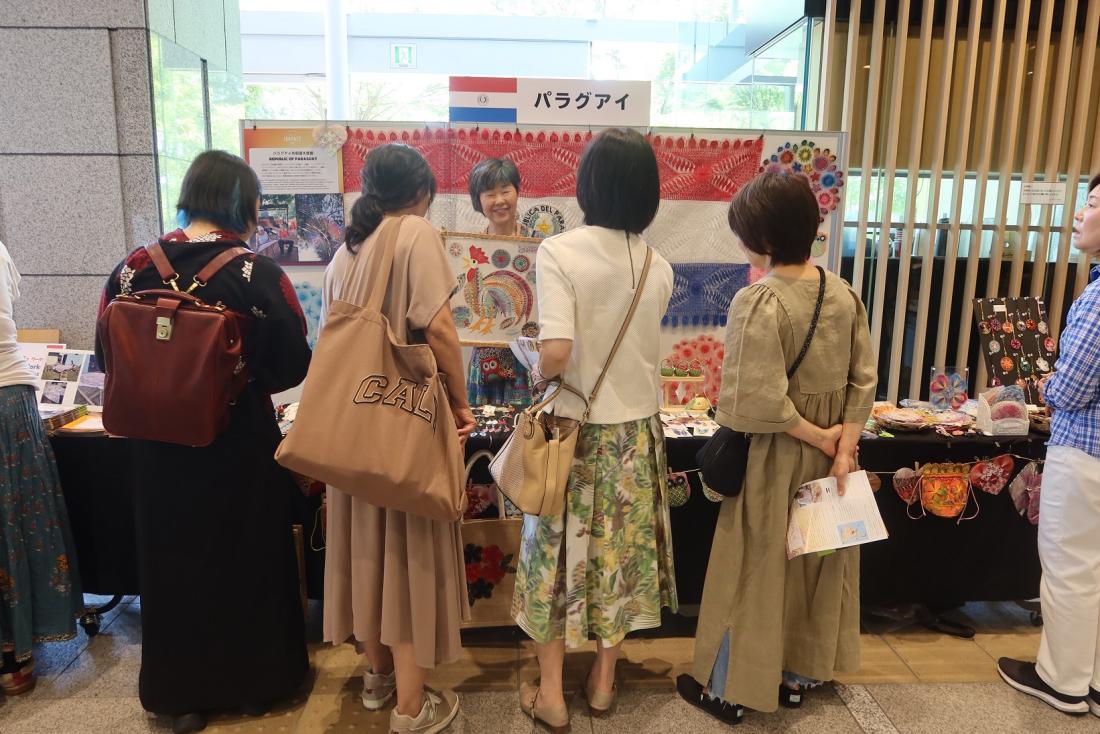 写真：パラグアイのブース