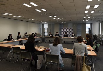 写真：第3回区内大使館連絡会議の様子1枚目