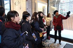 写真：カイザーヴィルヘルム記念協会での様子
