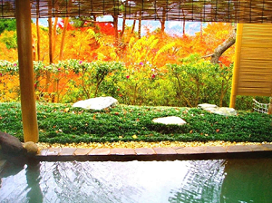 写真：ホテルマロウド箱根の露天風呂