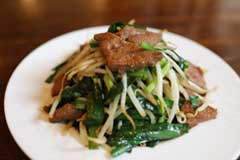 画像：中華料理「楼蘭」一番人気の「ニラレバ」