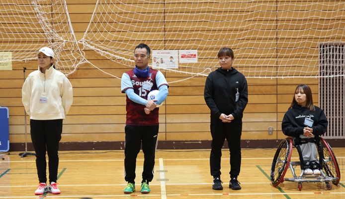 写真:左から澤 穂希さん、辻 一幸さん、藤井 郁美さん、財満 いずみさん