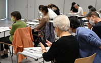 画像：令和5年度に実施したスマホ教室の様子