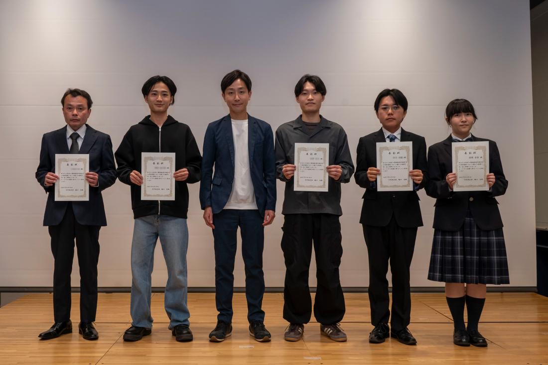 写真：表彰者の記念撮影