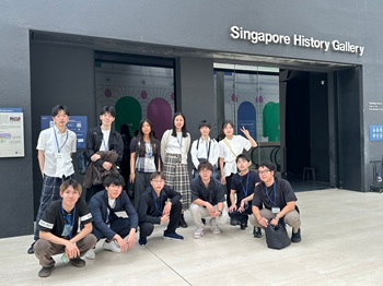 写真：シンガポール国立博物館の見学の様子