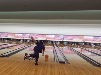 写真：ボウリング大会の様子