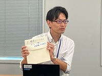 写真：意見のまとめ作業の様子4