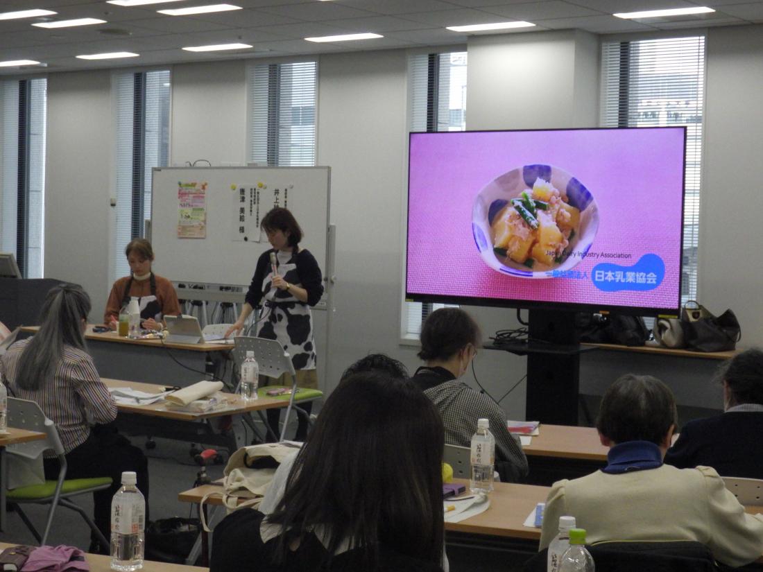 写真:春の消費者講座の様子2