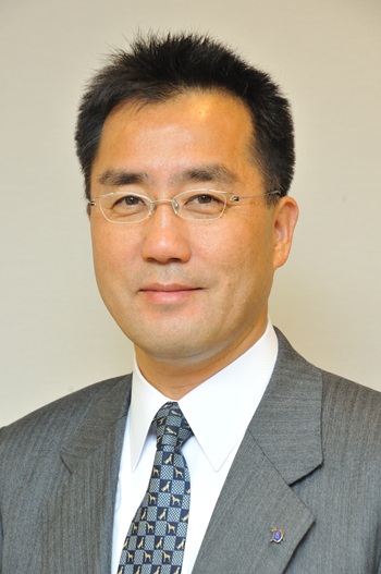 写真：講師のはむら あきらさん（日本歯科大学 生命歯学部 特任教授）